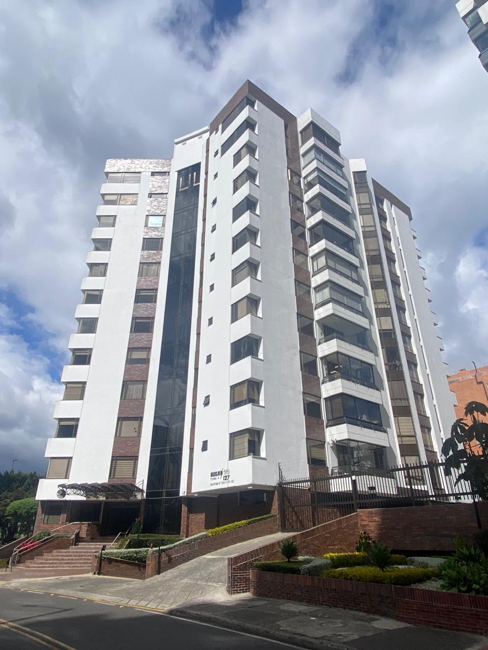 Vista exterior del edificio Buganvilia Torre 4